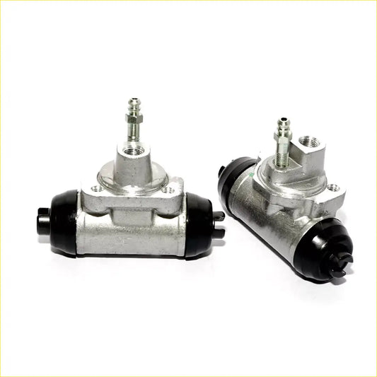 Silver and black 13/16 rear wheel brake cylinder for nissan atlas ud condor f23 with metallic finish shown from back side