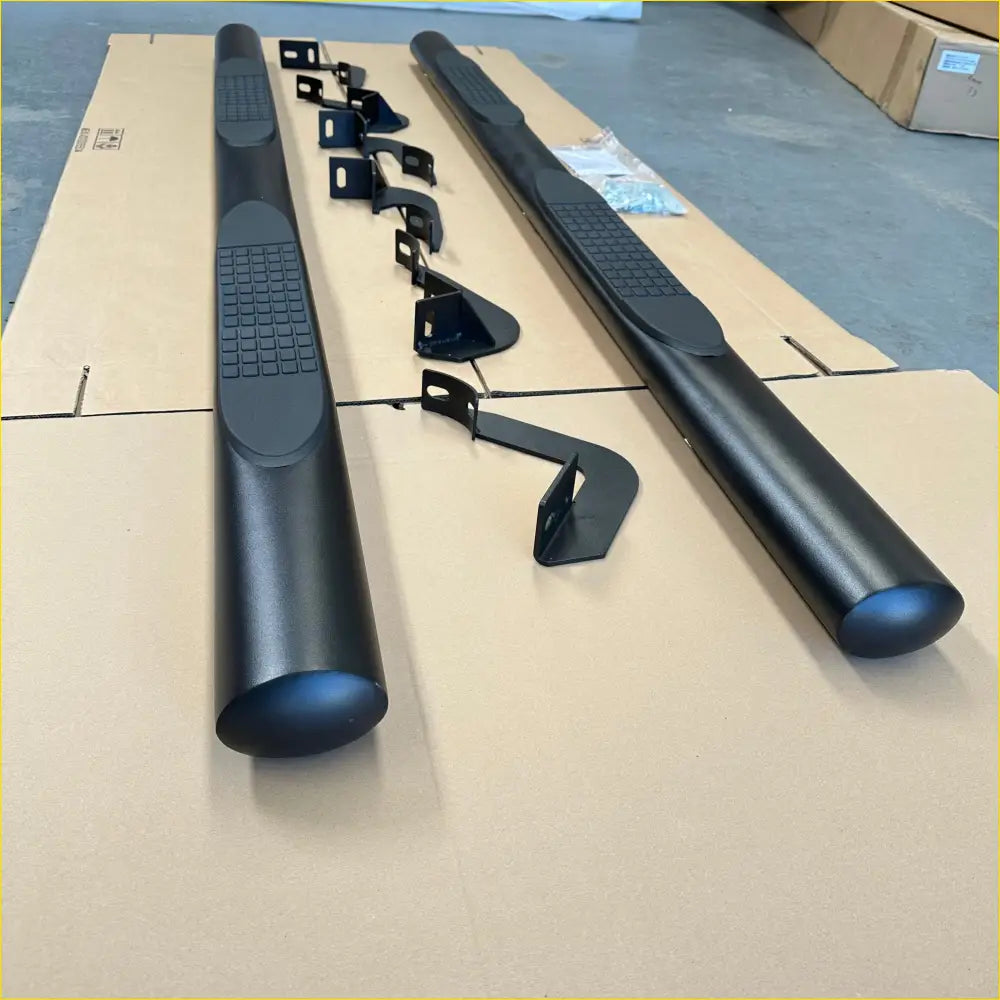 4‑inch Oval Tube Running Board Black Stainless Steel Hilux