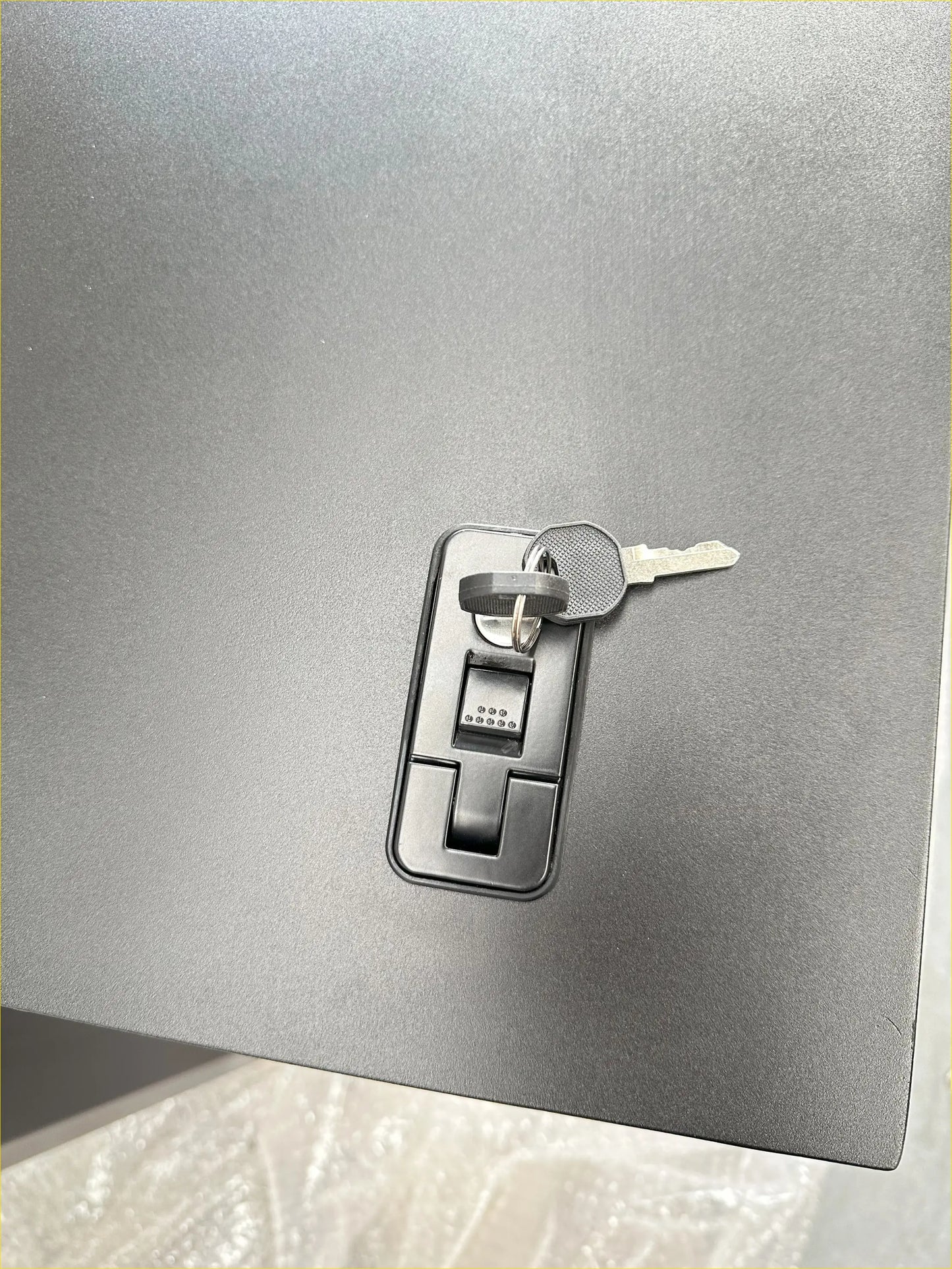 Aluminium Canopy Carpot Cover for Nissan Navara 2015-2025 Double Cab