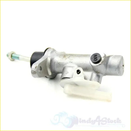 Silver metallic clutch master cylinder with black cap and white parts for toyota hilux prerunner 2008-2011