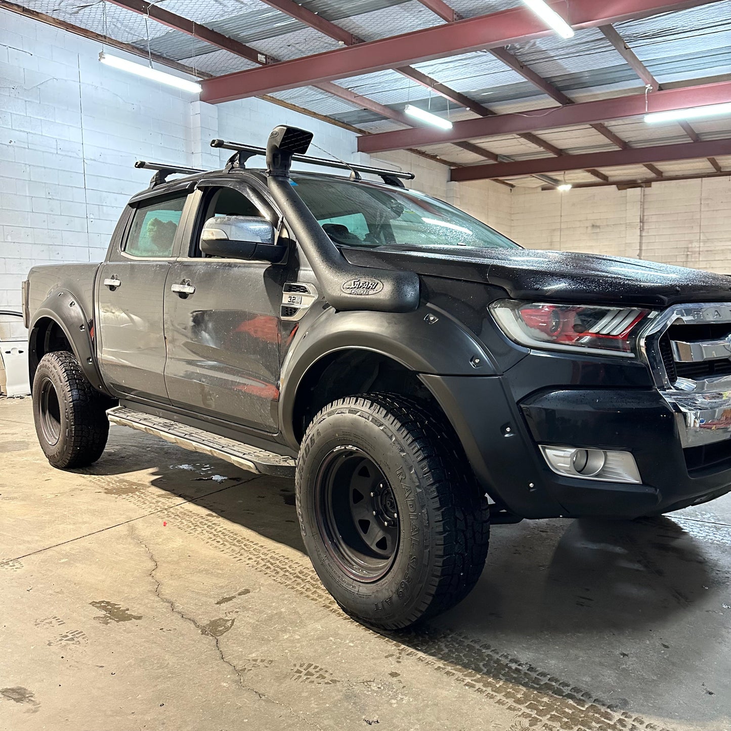 Fender Flare 9-Inch Ford Ranger PX2 2016-2018 Bolt Style Smooth Black