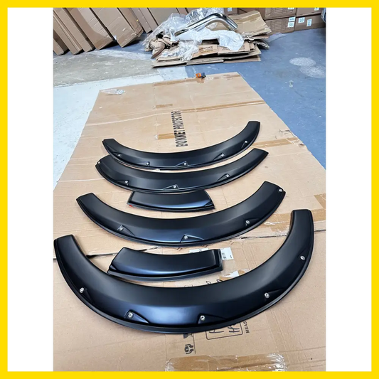 Fender Flare Toyota Hiace 2005-2019 Bolt Style Matte Black
