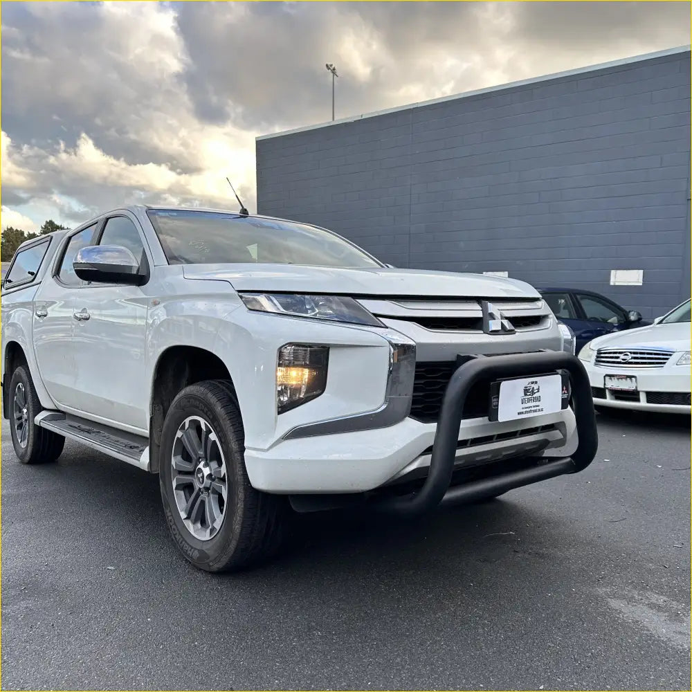 Nudge bar for Triton 2019-2023 Black