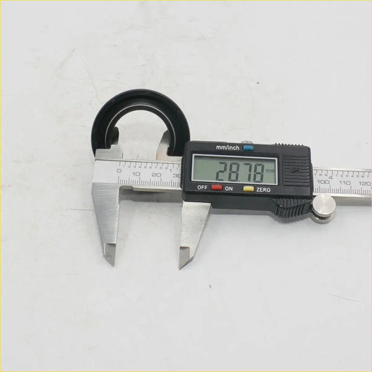 Black rubber gasket from power steering rex2 kit for toyota hilux 4wd 2004-2016 measured by digital caliper