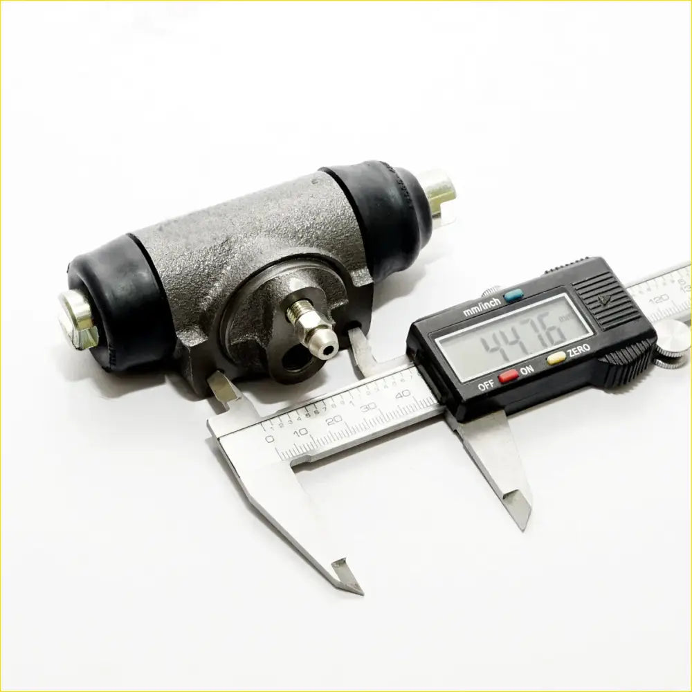 Rear Wheel Brake Cylinder for Ford Everest 2.5L/3.0L 2003-2009 - Parts & Accessories