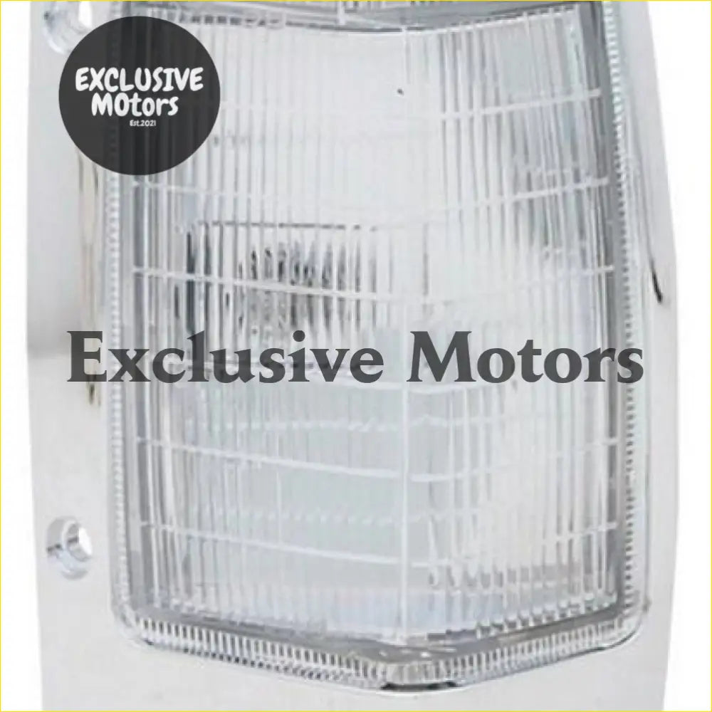 Right-Hand Corner Light Chrome for Nissan Navara (1986-1997) - Parts & Accessories