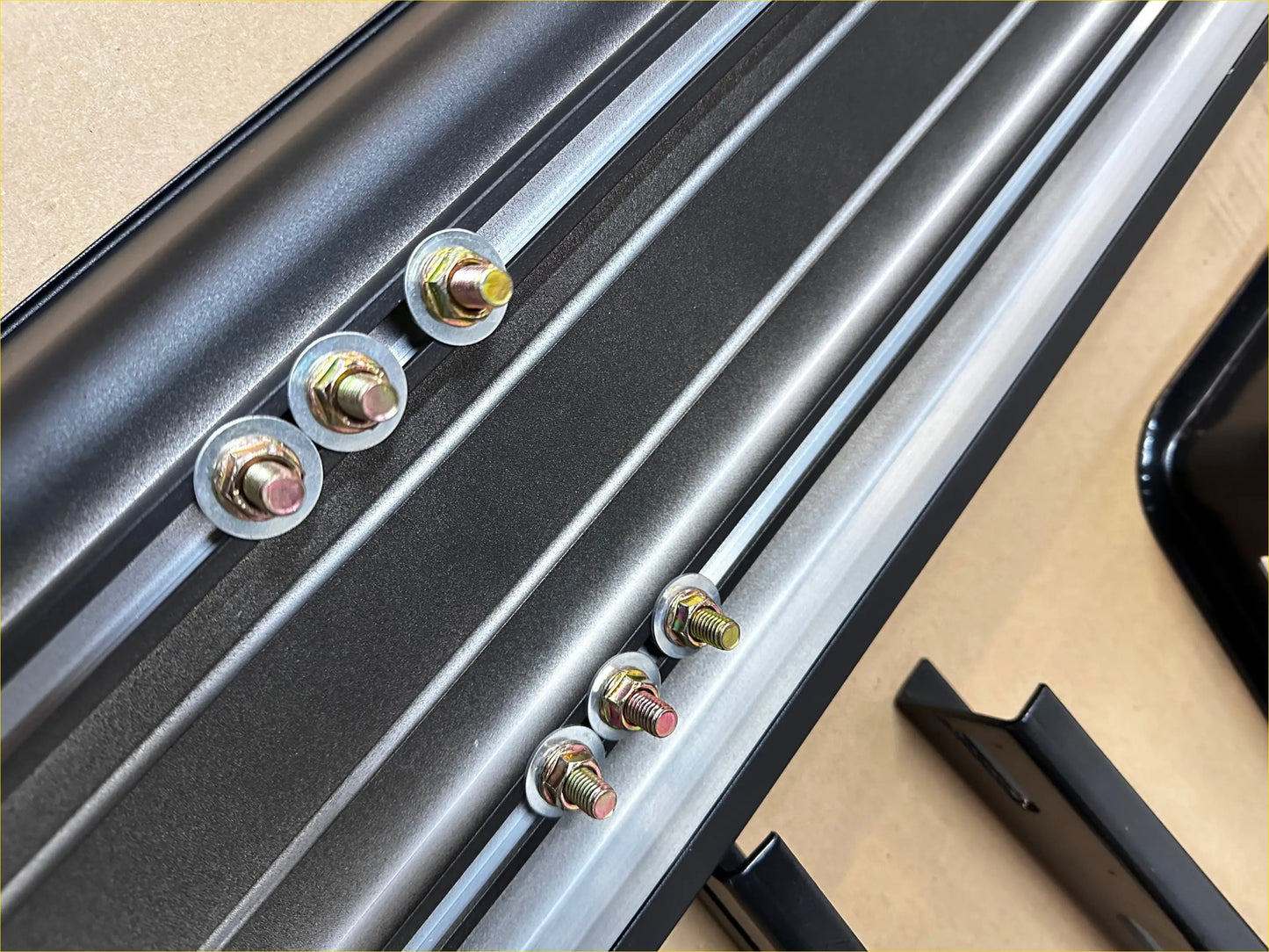 Black metal side step running board for mitsubishi triton 2015-2018 with silver and gold toned bolts