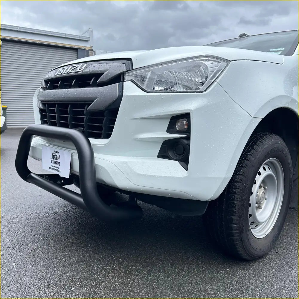 Stainless Steel Nudge Bar for Isuzu D-Max 2021-Current Medium Size