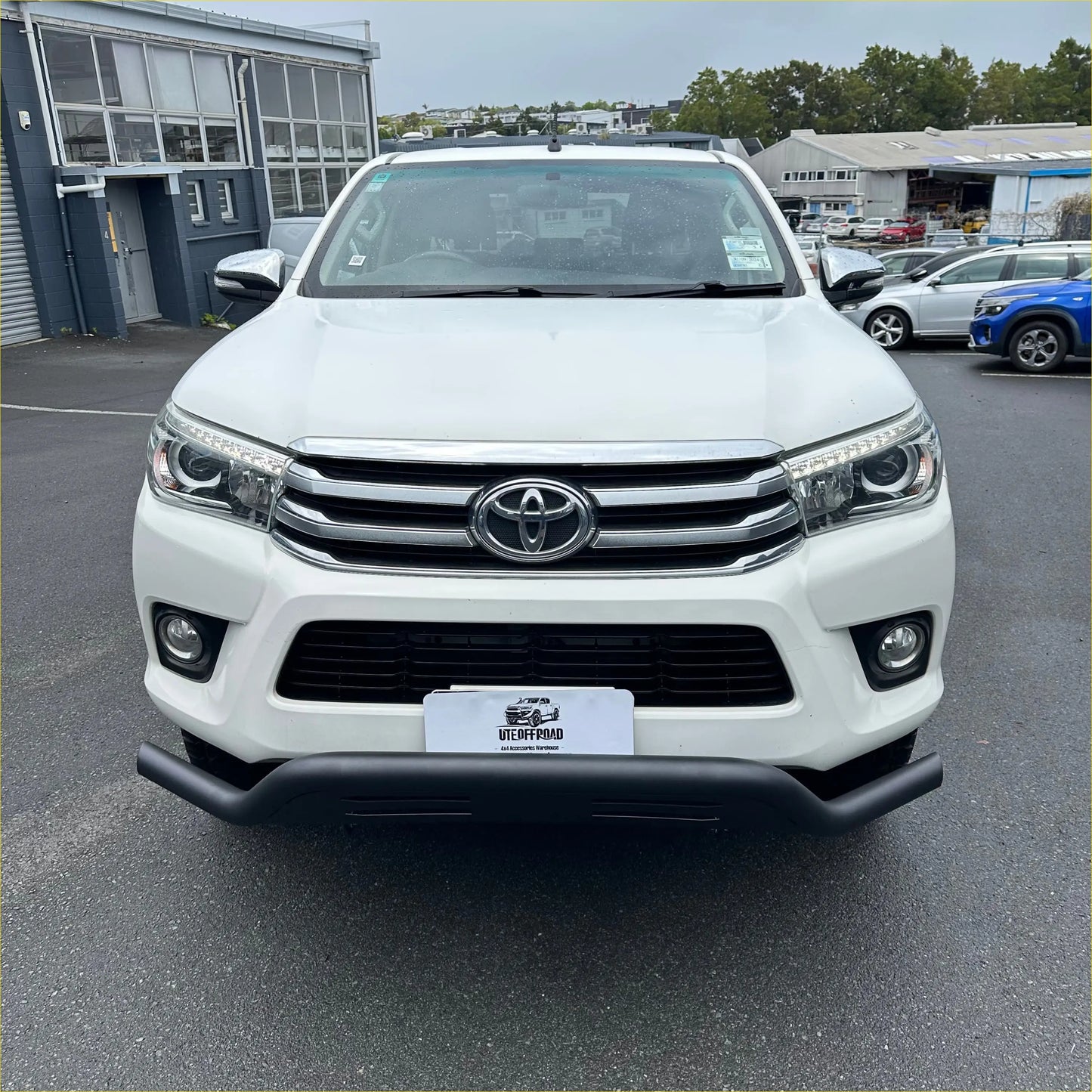 Stainless Steel Nudge bar Mitsubishi Triton 2015-2018 Black Q1 - Bar