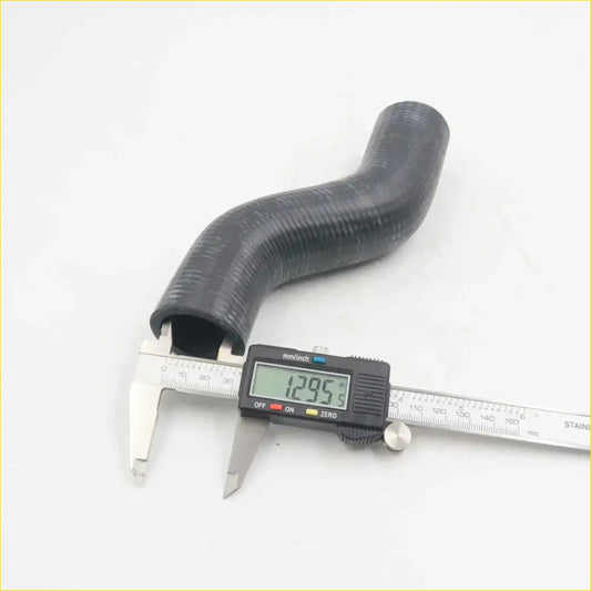 Upper Radiator Hose for Nissan Datsun 510 1600 SSS Bluebird Sedan - Cooling