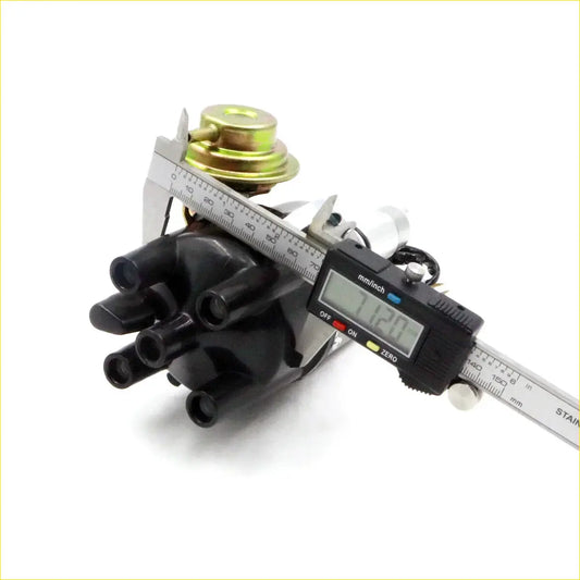 Black plastic 1.5L point ignition distributor with brass top and metal parts measured by digital caliper for Nissan Datsun 521