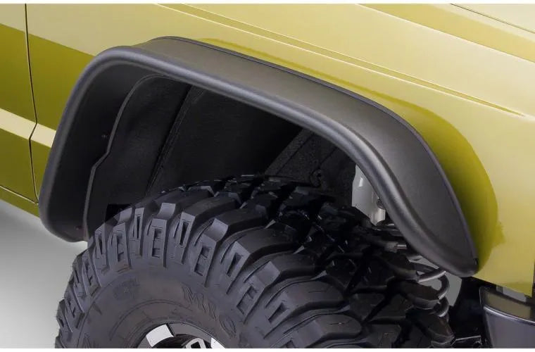 Bushwacker Flat Style Flares 4pc - Black (Cherokee 84-01) — fits Jeep Cherokee