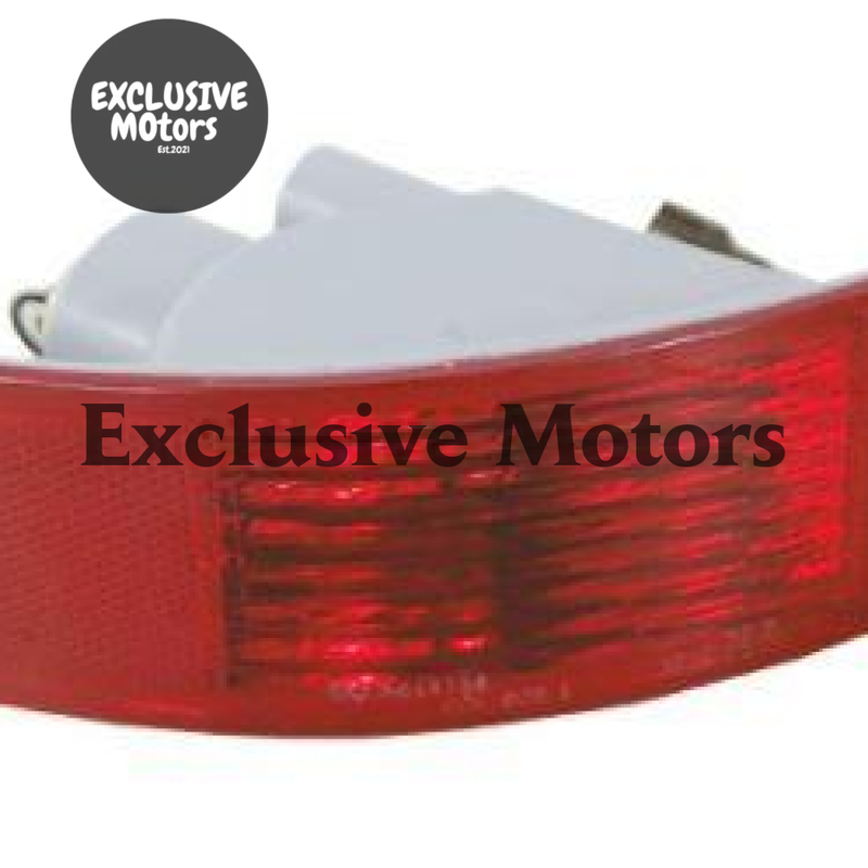 Mitsubishi Outlander Left-Hand Bumper Light (2006-2008)