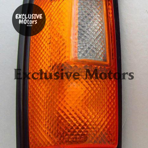 Nissan Navara Right-Hand Corner Light (1986-1992)