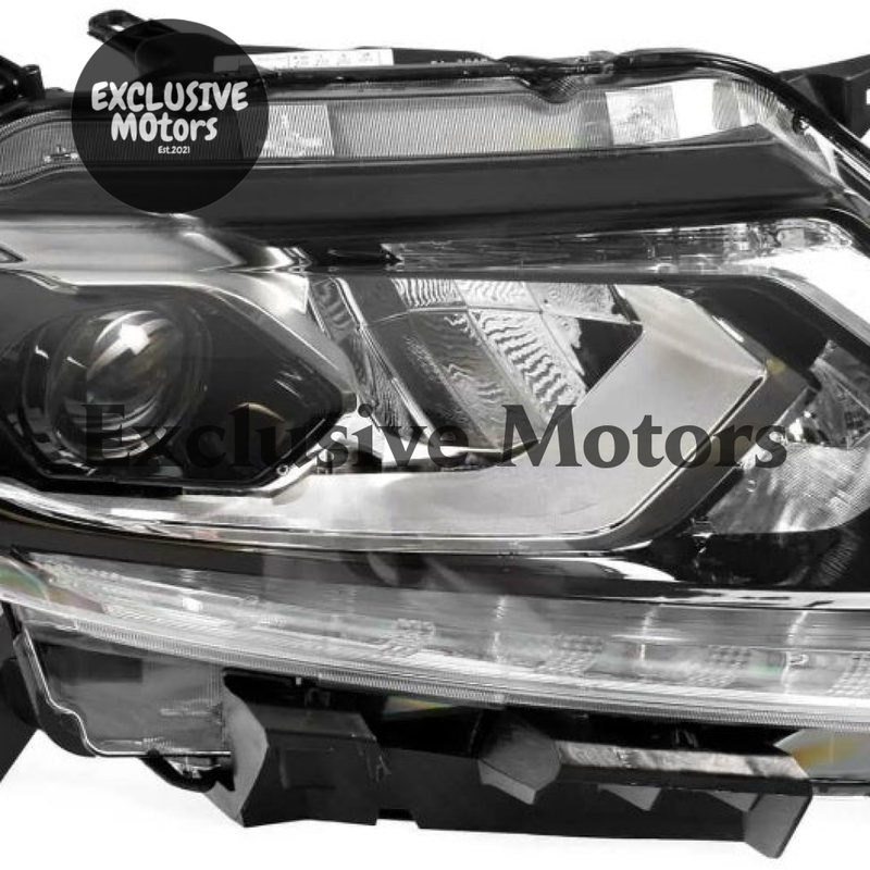 Nissan X-Trail Ti Right-Hand Headlight (2014-2017)