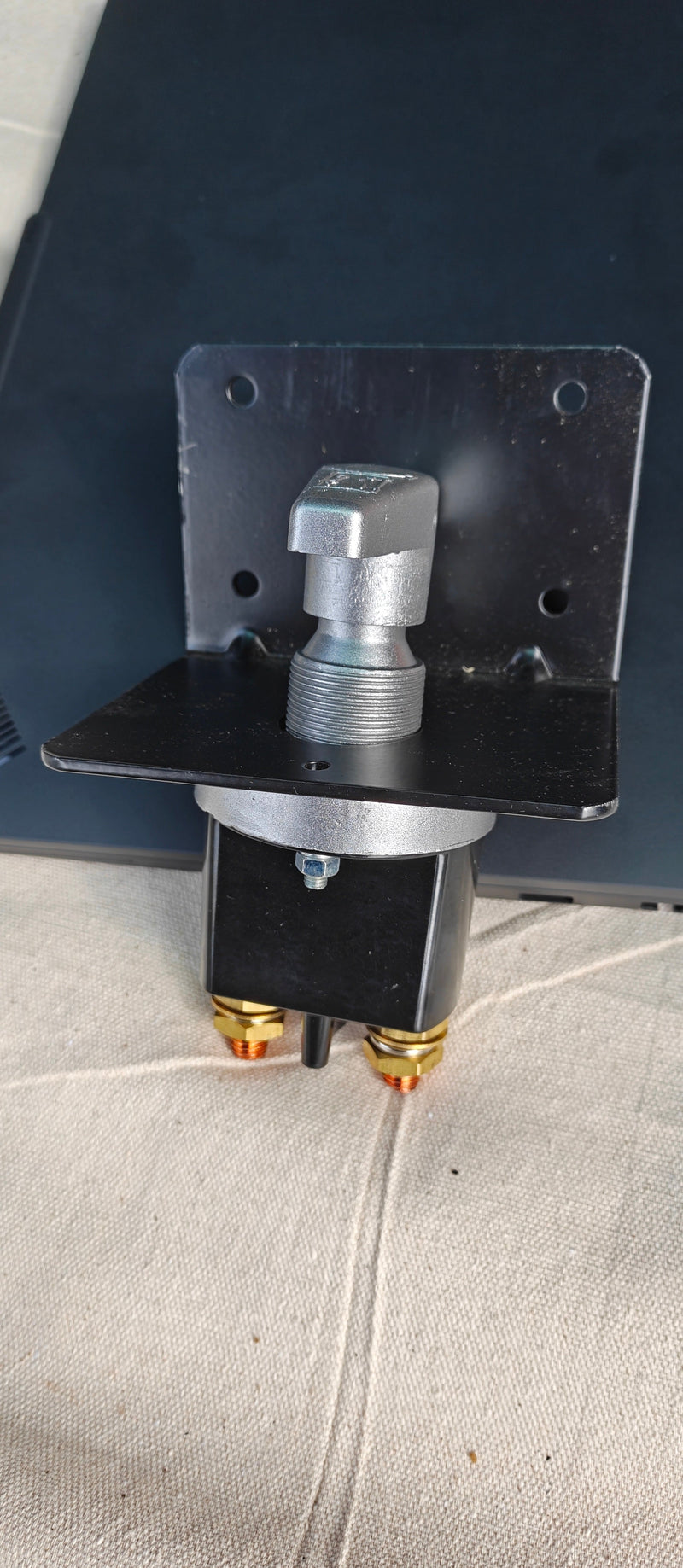 Rockarmor Premium Isolator Switch