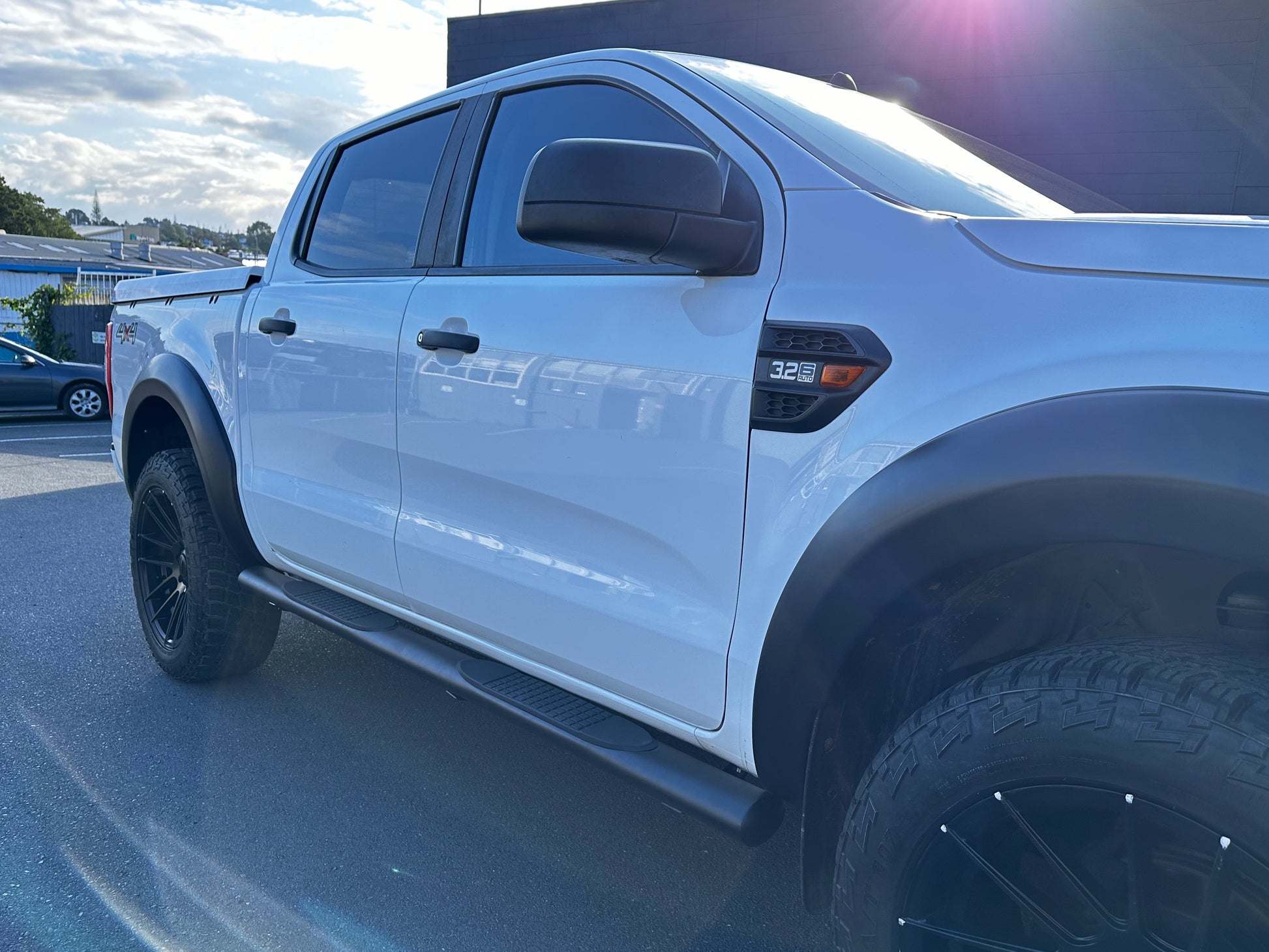 4‑inch Black Stainless Steel Oval Running Board for Ford Ranger