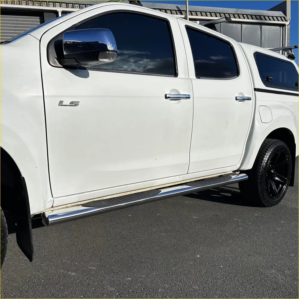 4‑inch Oval Stainless Steel Running Board for D‑Max Double Cab
