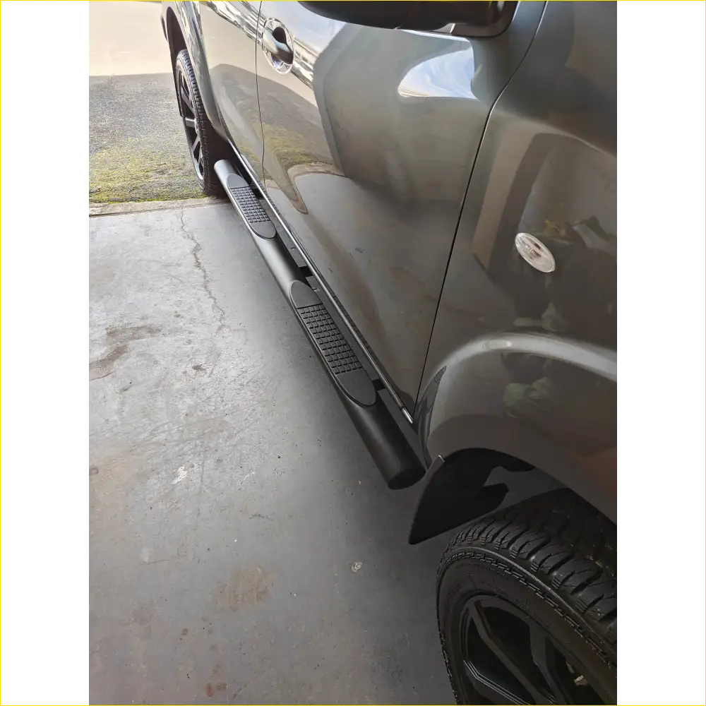 4‑inch Oval Tube Running Board Black Stainless Steel Hilux