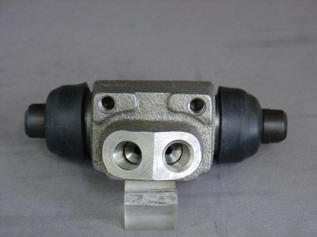 BNT Rear Wheel Cylinder Ford Escape Capri 75-On - 64679171