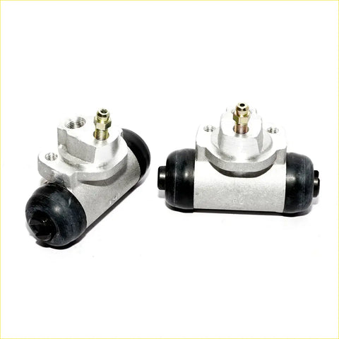 Silver metal 7/8 rear brake cylinder for nissan laurel c31 c32 with black rubber end caps and brass fittings