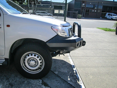 MCC Rocker 078-01SQSBL Single Sand Black Loop Bull Bar - Toyota Hilux 2012-2015 - Image 2