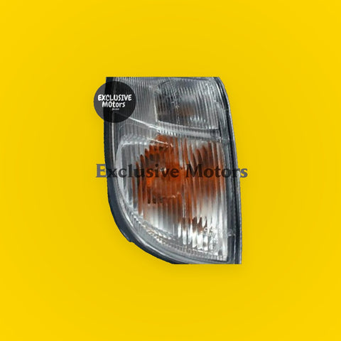 Right-Hand Corner Light for Nissan Navara D22 (1997-2000)