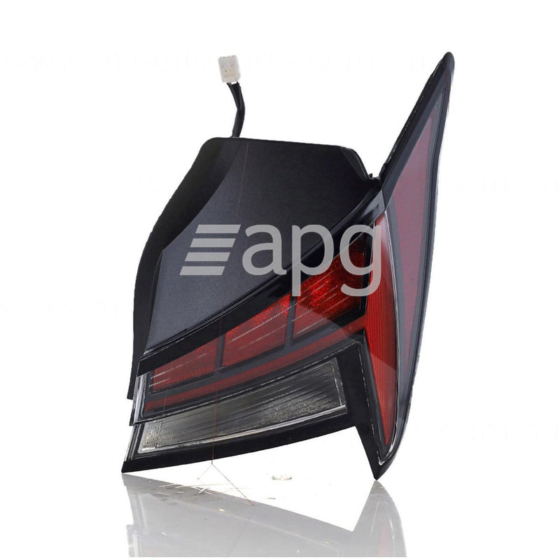 APG All Crash Hyundai i30 OEM Tail Lamp Drivers Side