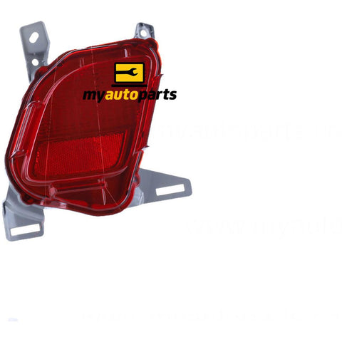 APG All Crash Toyota Kluger OEM Rear Bar Lamp Passenger