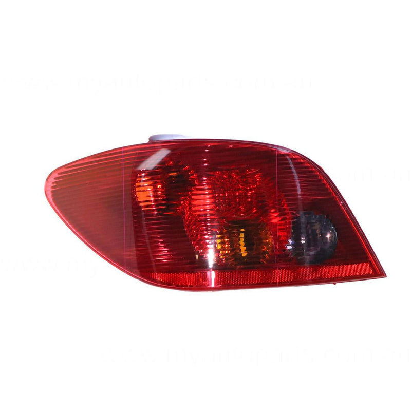 APG All Crash Tail Lamp Passenger Side Certified Suits