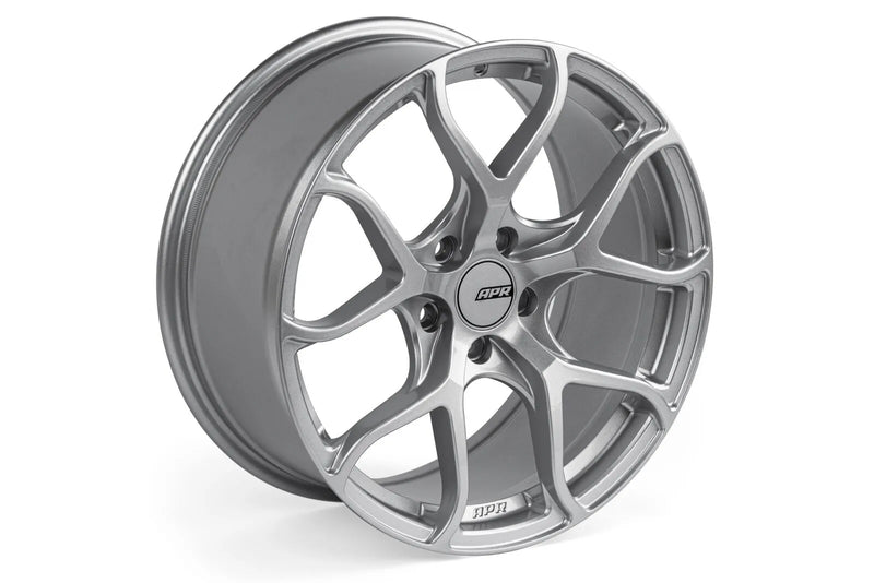 APR WHL00015 A01 Flow Formed Wheels 18x8.5 Hyper Silver 1