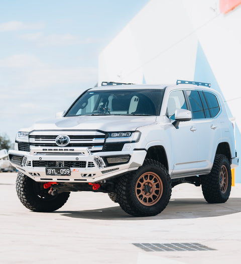MCC Pegasus 909-01 Aluminium Bull Bar - Toyota LandCruiser 300 2022+ - Image 2