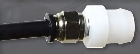 Roadsafe Mitsubishi Diff Breather Adaptor (Triton/Pajero 10-21) — fits Mitsubishi Pajero Ns NT
