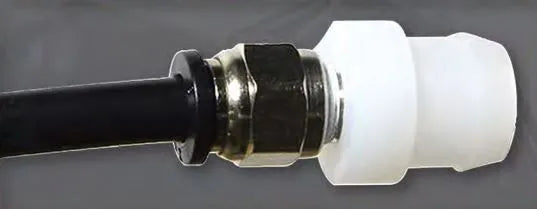 Roadsafe Mitsubishi Diff Breather Adaptor (Triton/Pajero 10-21) — fits Mitsubishi Pajero Ns NT