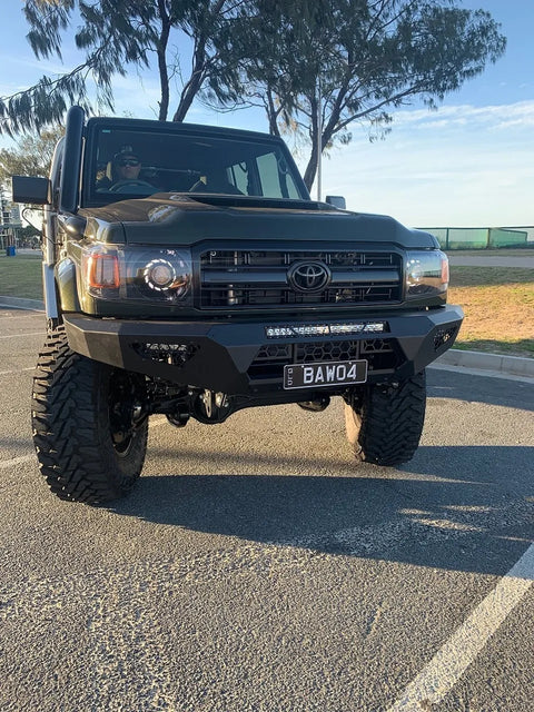 Offroad Animal Offroad Animal Predator Bull Bar (Landcruiser 76, 78, 79 Series 07+) — fits Toyota Landcruiser 78 Se...