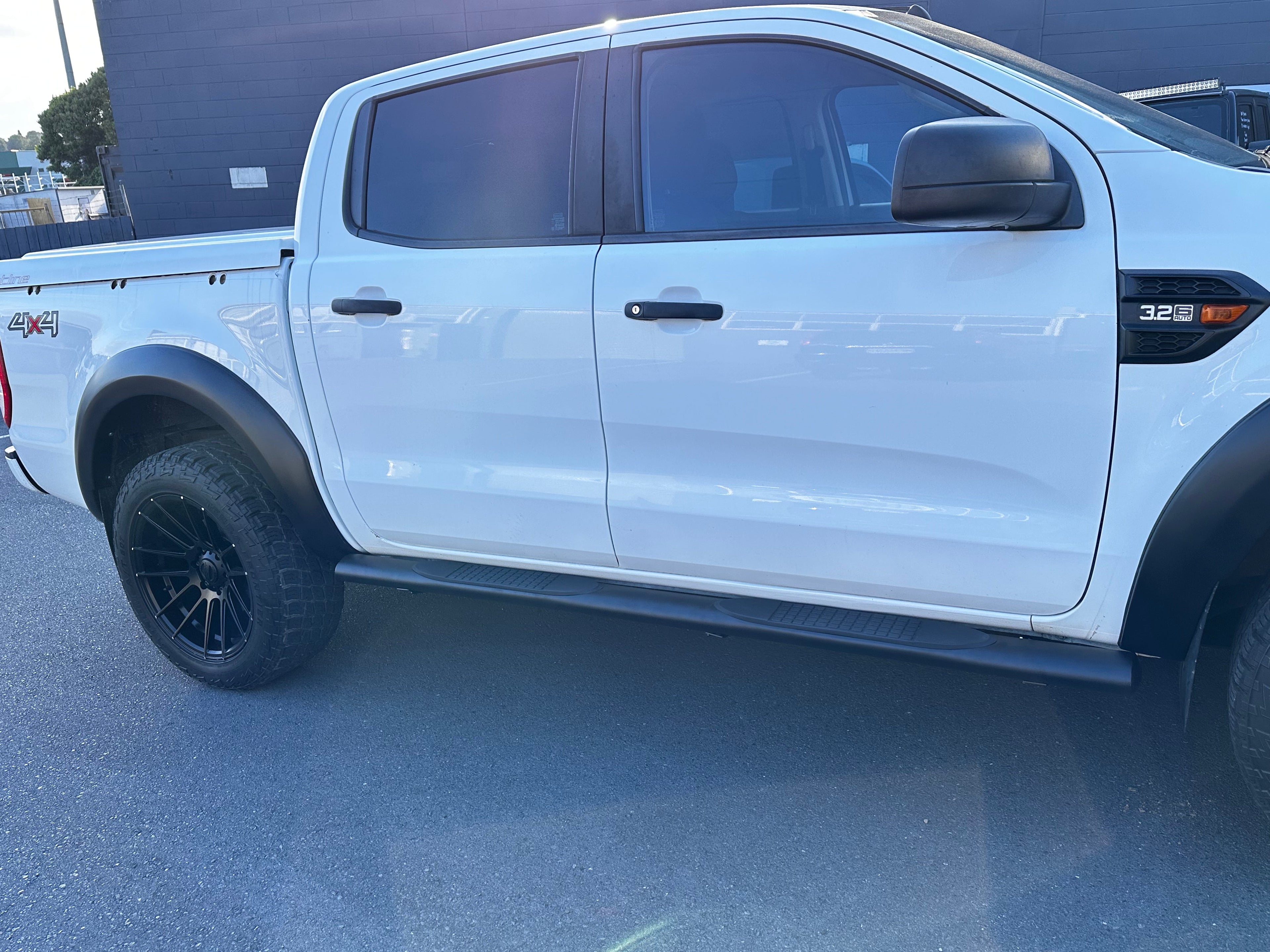 Running Board 4 inch Oval Tube Black Stainless Steel BT50 12-20 Double Cab