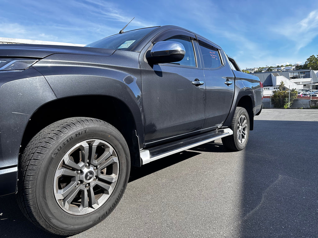 Side Step Running Board OEM Style Triton 2019-2023 Double Cab