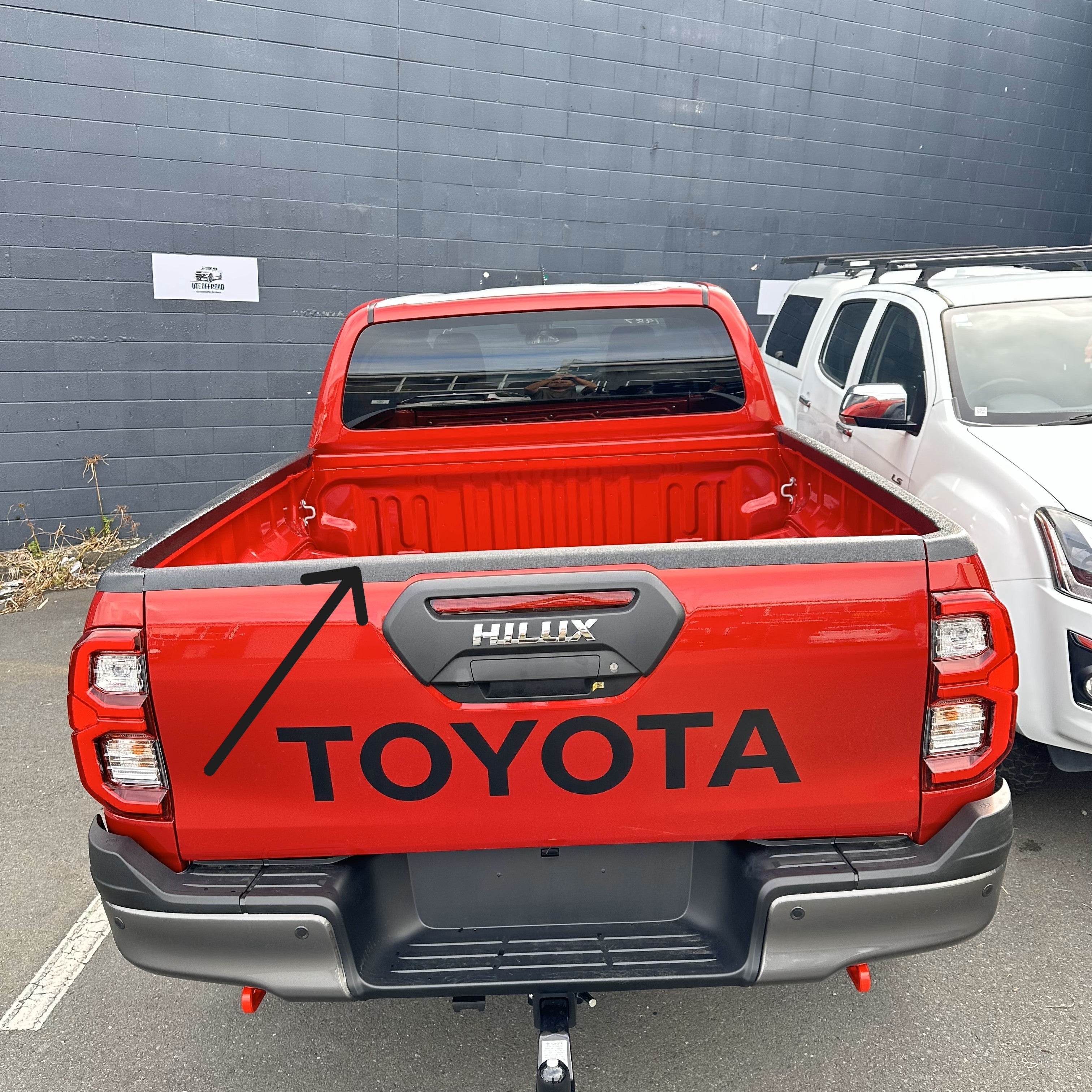 Tailgate Cover Toyota Hilux 2021+ Textured Black