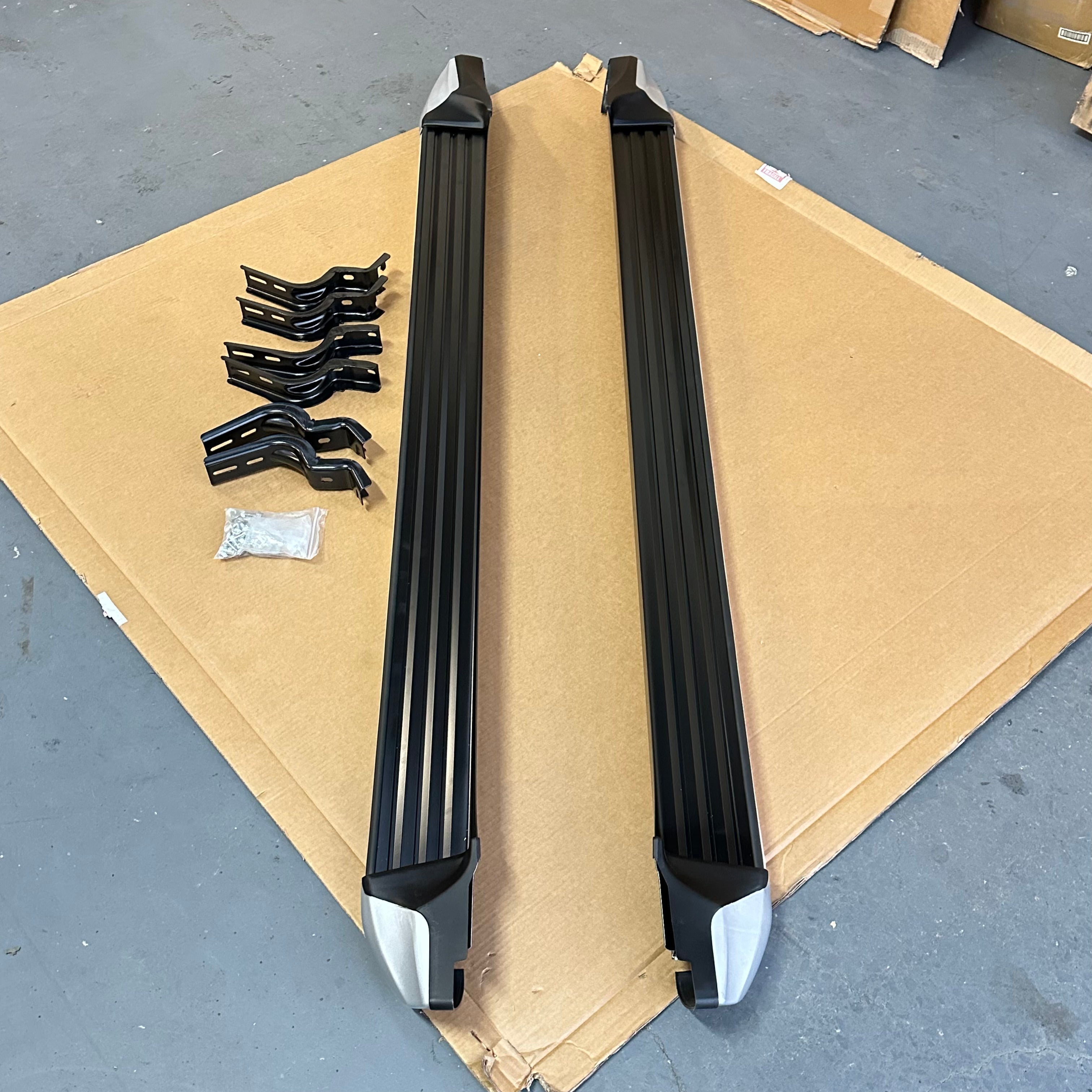Side Step Running Board OEM Style Isuzu D-Max 2021-2023 Double Cab