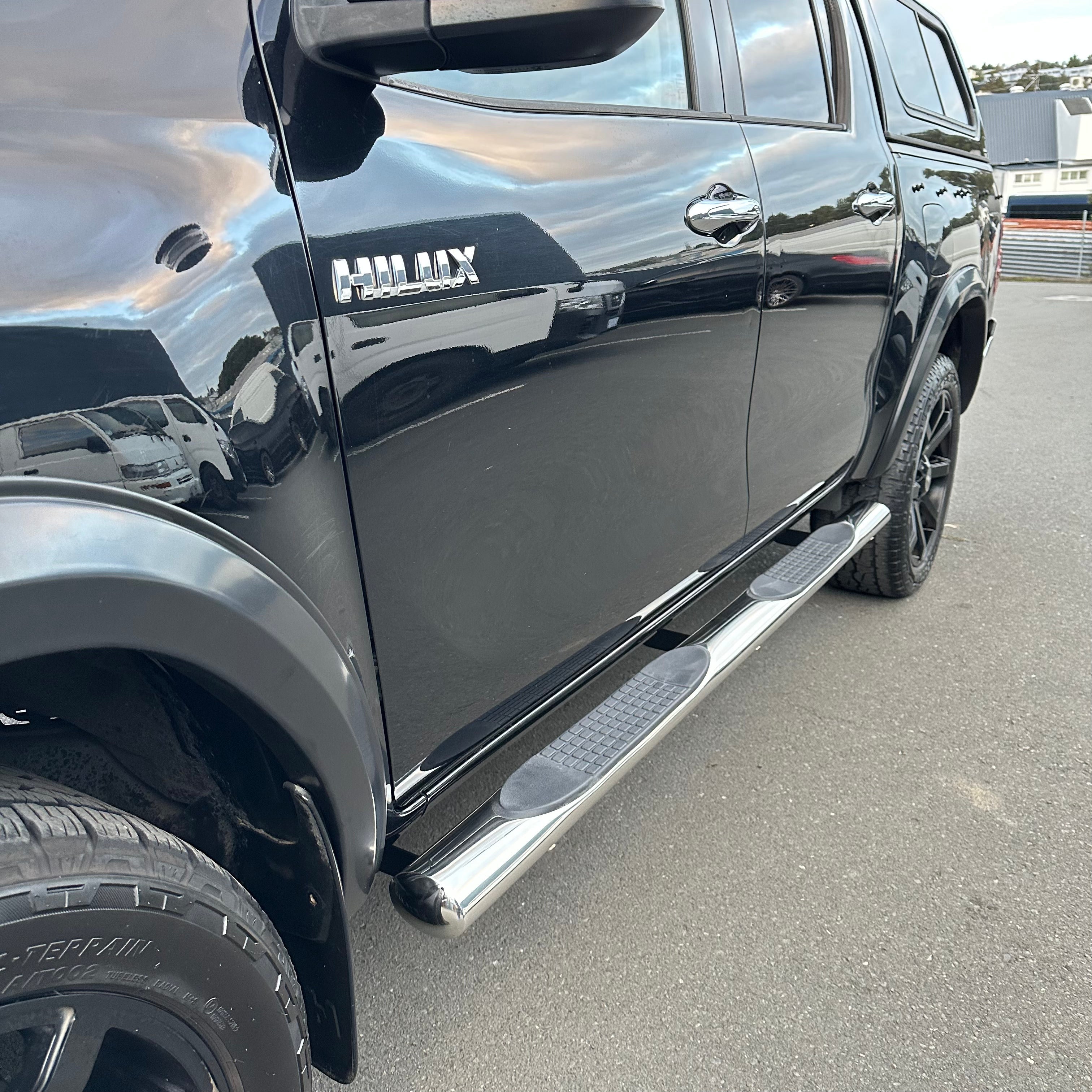 Running Board 4 inch Oval Tube Stainless Steel Hilux Revo 2015-Current Double Cab