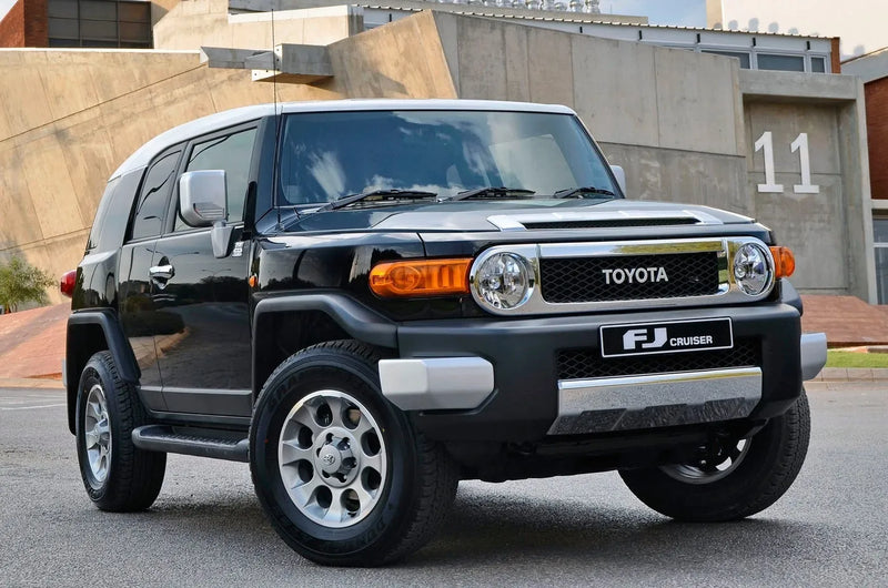 Manta Performance Single 2.5in Cat Back Aluminised Steel - Medium (FJ Cruiser 11-16)