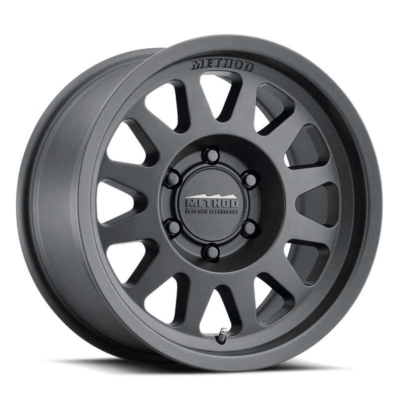 Method Race Wheels 704 Bead Grip® - Matte Black