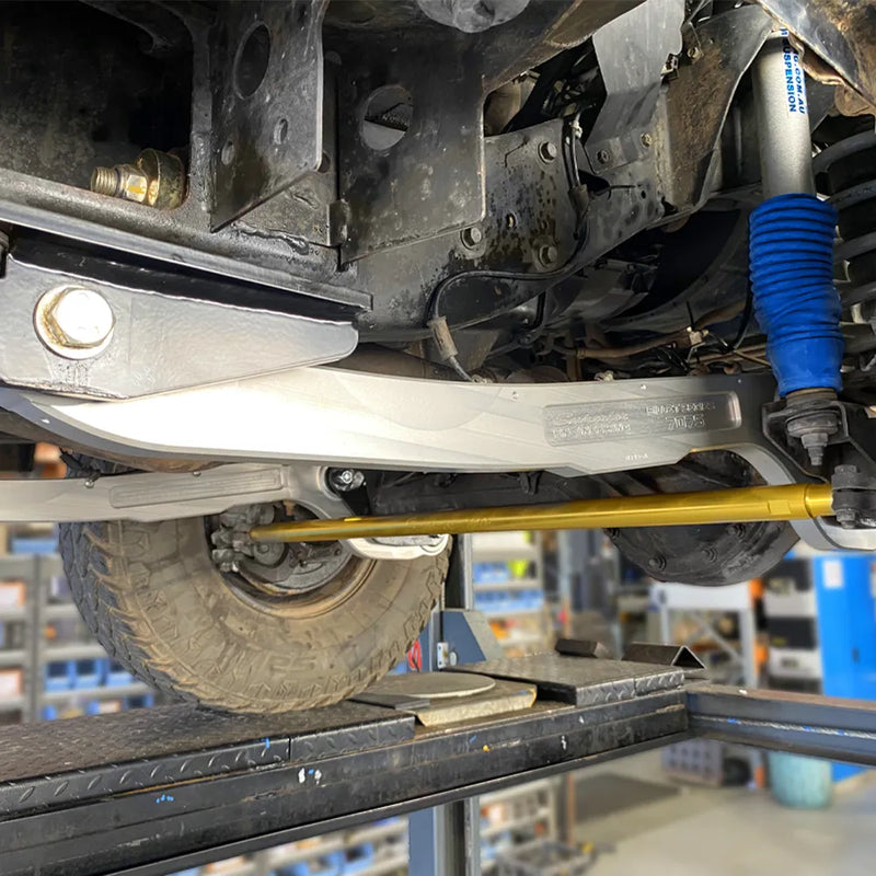 Superior Engineering Billet Series 7075 - T6 Alloy Hybrid Radius Arms With Drop Box — Nissan Patrol GQ/GU 4 Inch (100mm) Castor Correction