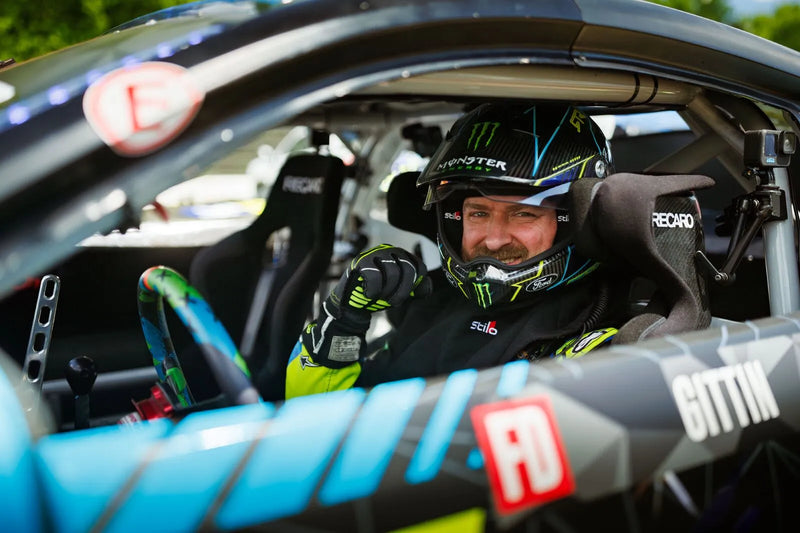Stilo FIA 8860 Venti WRX Raid Carbon Zero With a 34% increase in field of view, it ensures you never miss a detail.