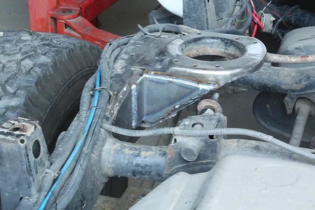 Superior Engineering Coil Tower Brace — Nissan Patrol GQ/GU (Passenger Rear Of Rear Tower)