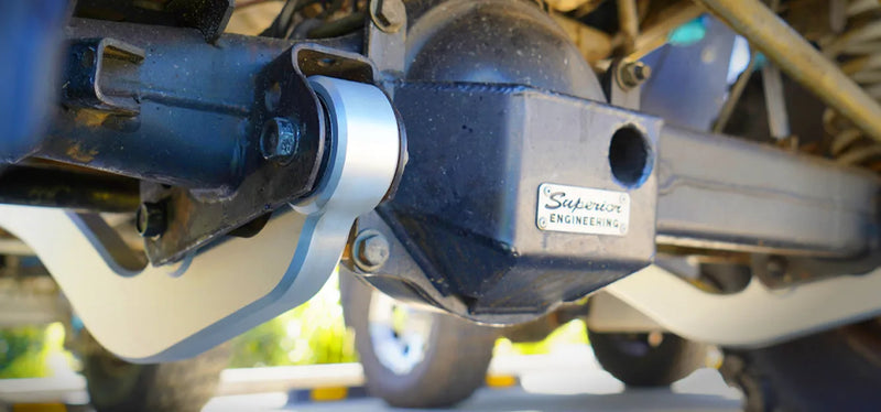 Superior Engineering Billet Series 7075-T6 Alloy Radius Arms — Toyota LandCruiser 76/78/79 Series 8/2016 on 6 Inch (150mm) Castor Correction (Curved Style Arms)