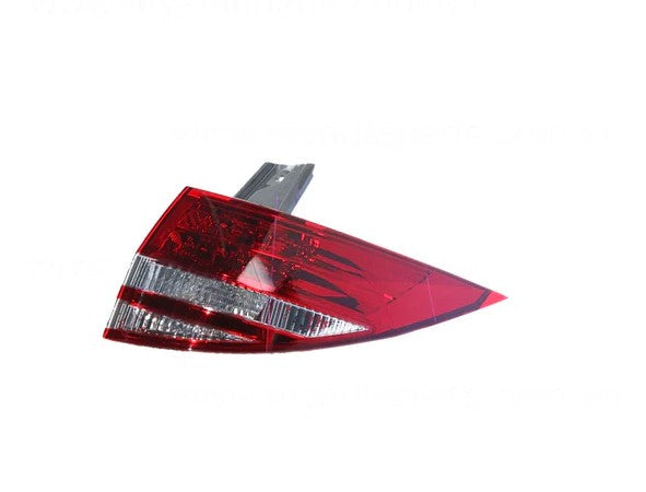 Toyota Tarago ACR50 GSR50 Right Tail Light (2006-2008)
