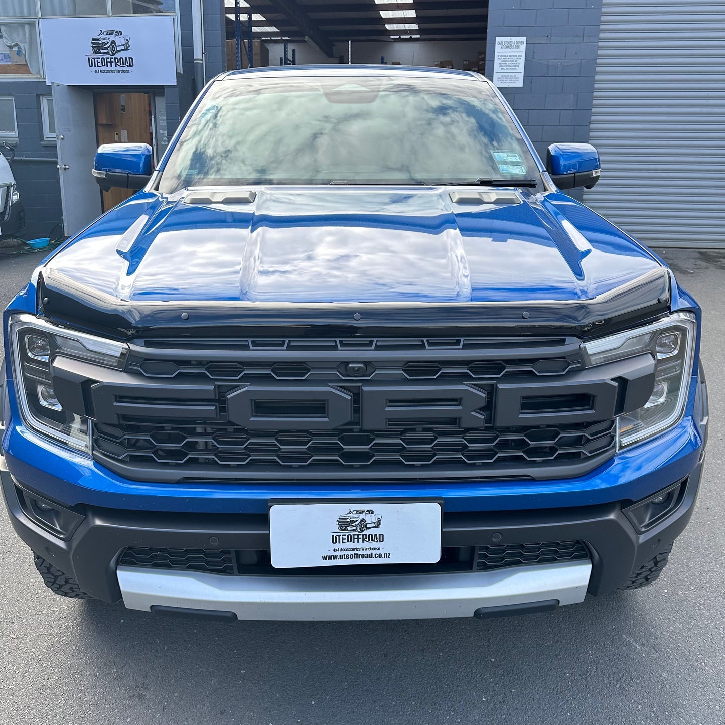 Bonnet Guard Protector Stone Ford Everest 2022+ New