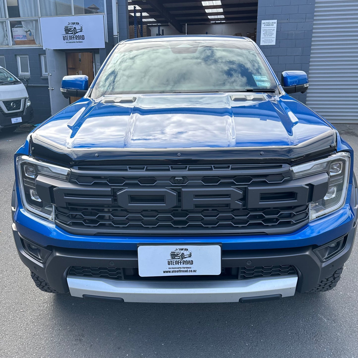 Bonnet Guard Protector Stone Ford Everest 2022+ New