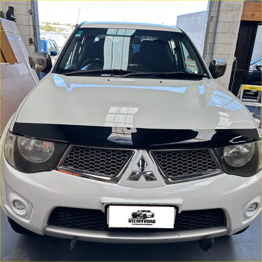 Bonnet Guard Protector Stone Mitsubishi Triton 2005-2015